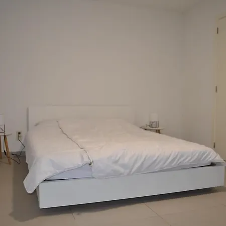 Apartamento Cozy For 4 Steps From The