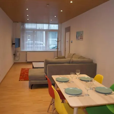 Apartamento Cozy For 4 Steps From The