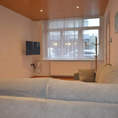 Cozy For 4 Steps From The Apartamento *